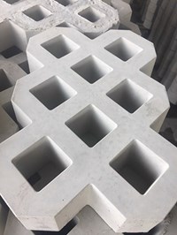 Gạch trồng cỏ 8 lỗ trơn